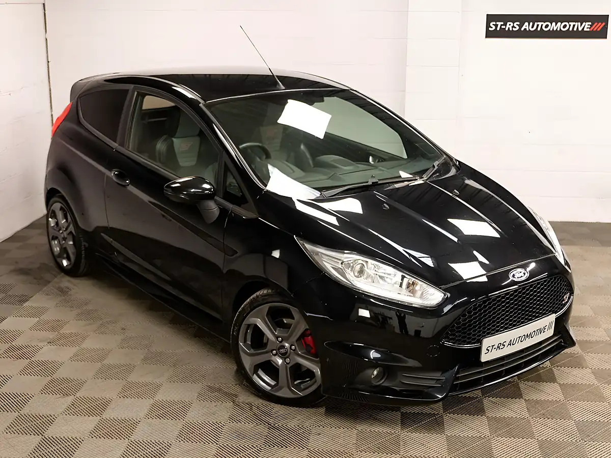 Used 2016 Ford Fiesta ST-2 Black - Interior and Exterior details 5