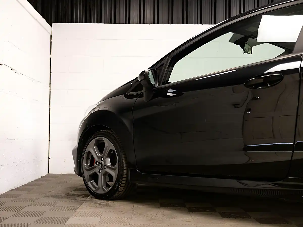 Used 2016 Ford Fiesta ST-2 Black - Interior and Exterior details 8