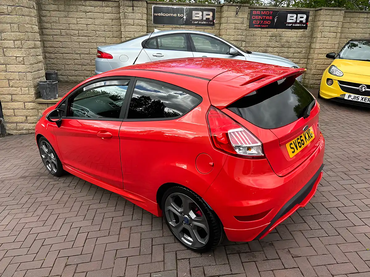 Used 2016 Ford Fiesta ST-2 Molten Orange - Interior and Exterior details 10