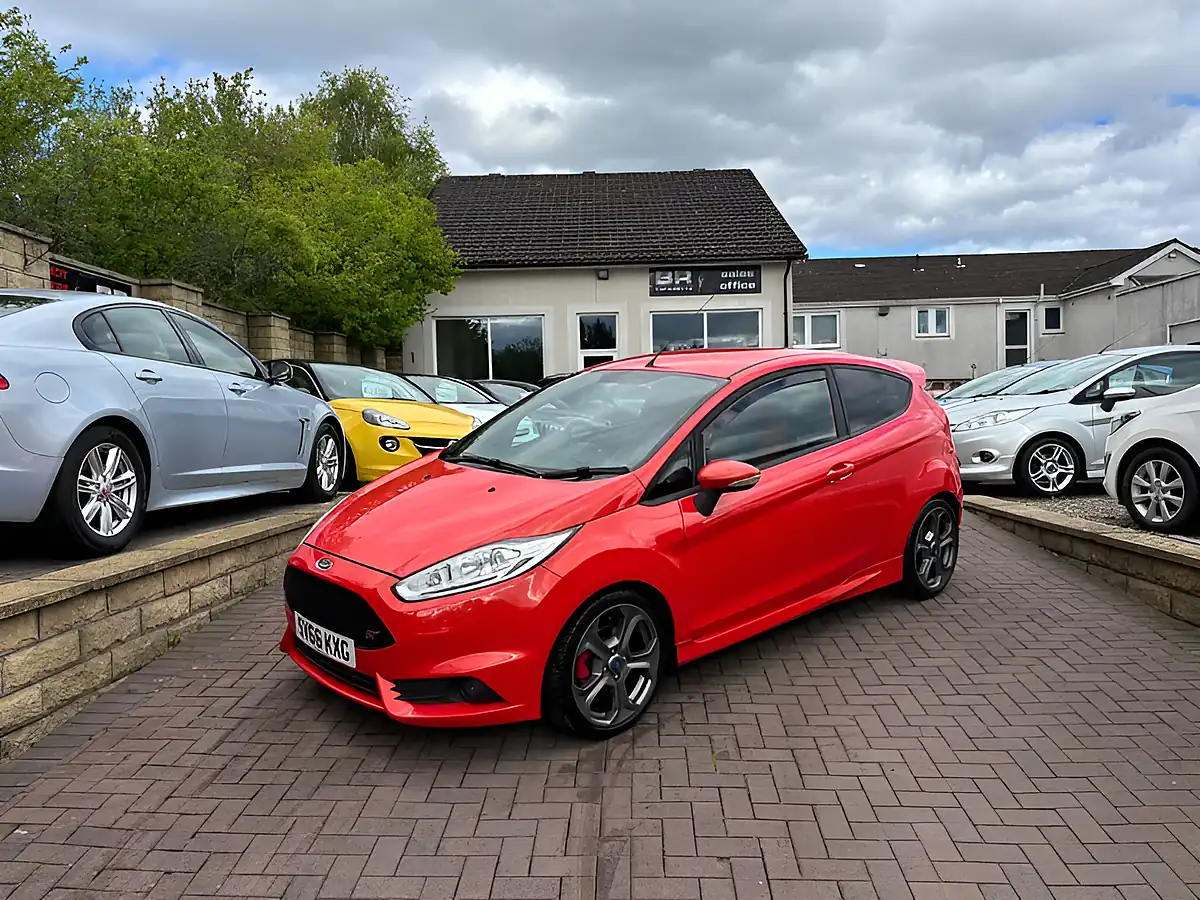 Used 2016 Ford Fiesta ST-2 Molten Orange - Interior and Exterior details 3