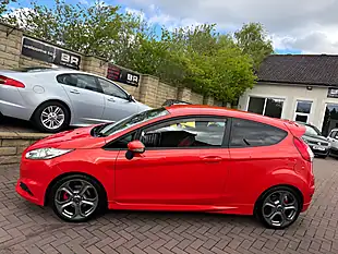 Used 2016 Ford Fiesta ST-2 Molten Orange - Interior and Exterior details 8