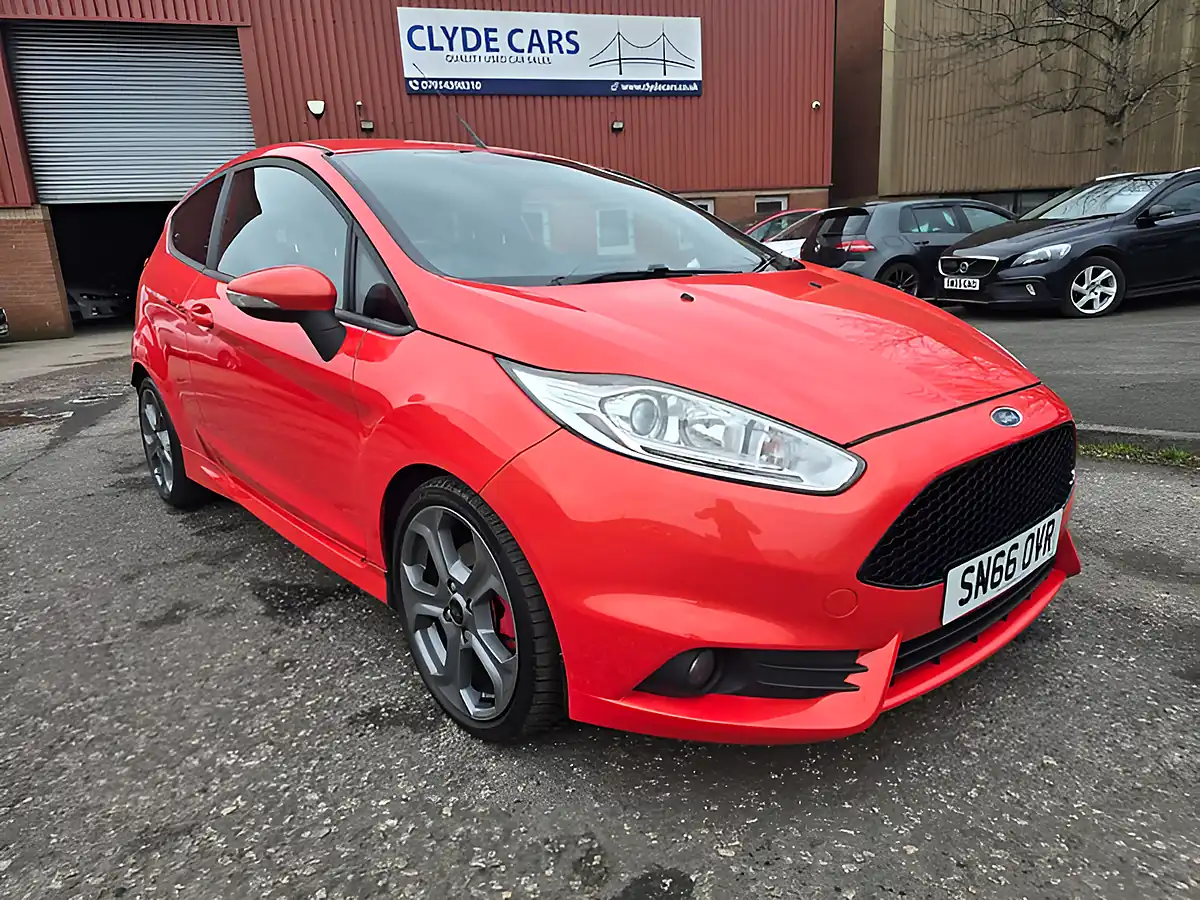 Used 2016 Ford Fiesta ST-2 Orange - Front View