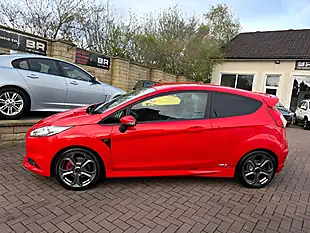 Used 2016 Ford Fiesta ST-2 Red - Interior and Exterior details 6