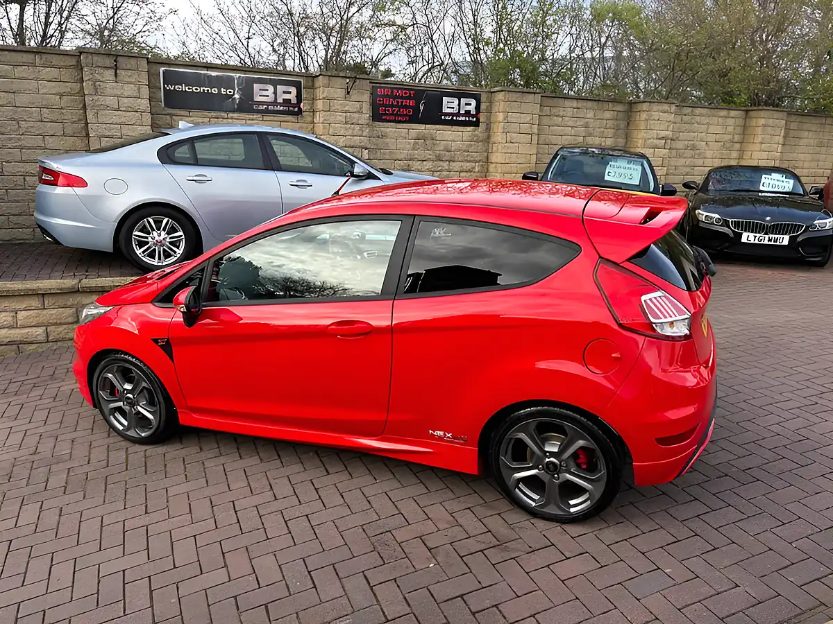 Used 2016 Ford Fiesta ST-2 Red - Interior and Exterior details 7
