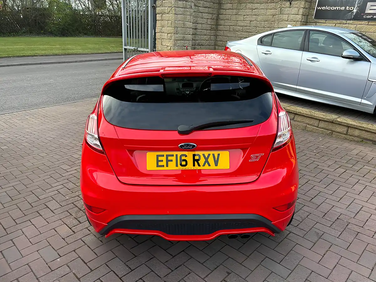 Used 2016 Ford Fiesta ST-2 Red - Interior and Exterior details 9