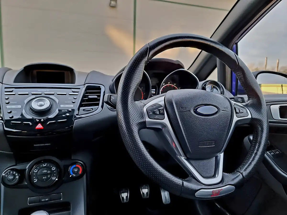Used 2016 Ford Fiesta ST-2 Spirit Blue - Interior and Exterior details 13