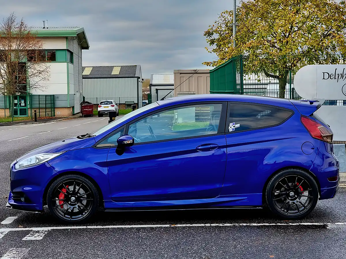 Used 2016 Ford Fiesta ST-2 Spirit Blue - Interior and Exterior details 6