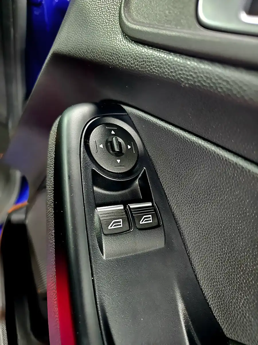 Used 2016 Ford Fiesta ST-2 Spirit Blue - Interior and Exterior details 15