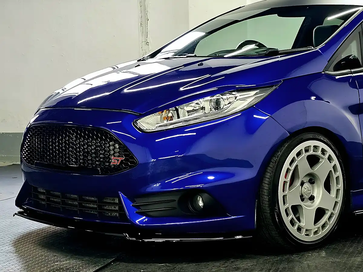 Used 2016 Ford Fiesta ST-2 Spirit Blue - Interior and Exterior details 17