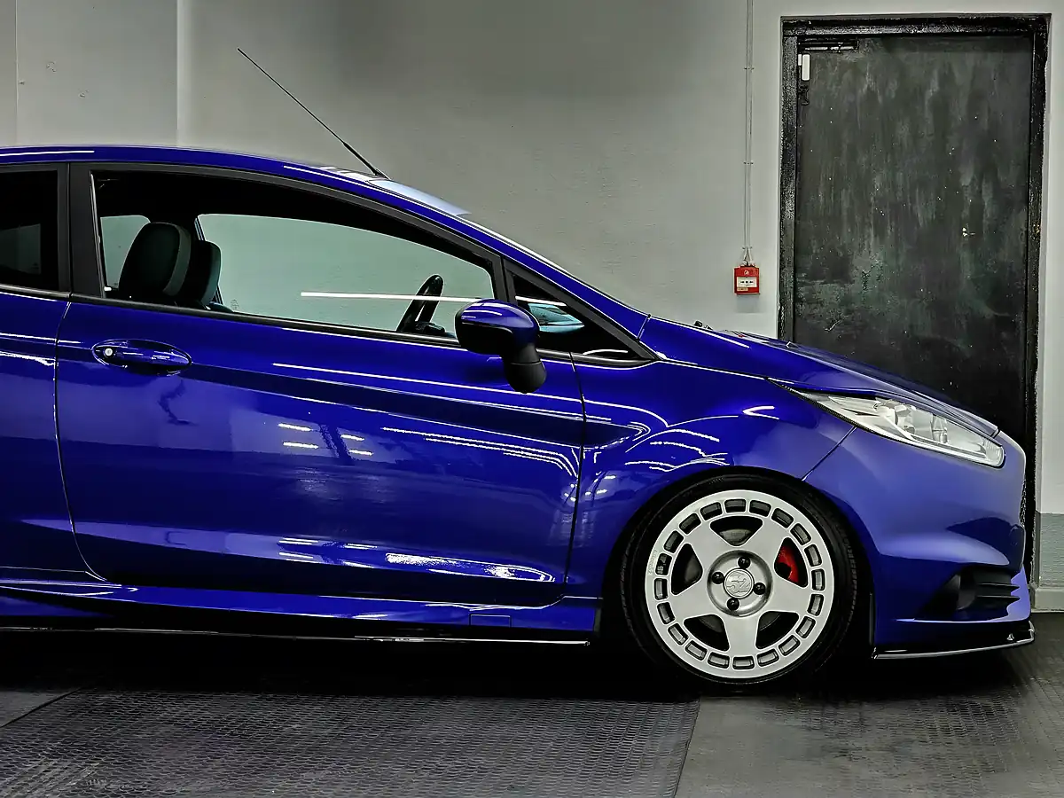 Used 2016 Ford Fiesta ST-2 Spirit Blue - Interior and Exterior details 18