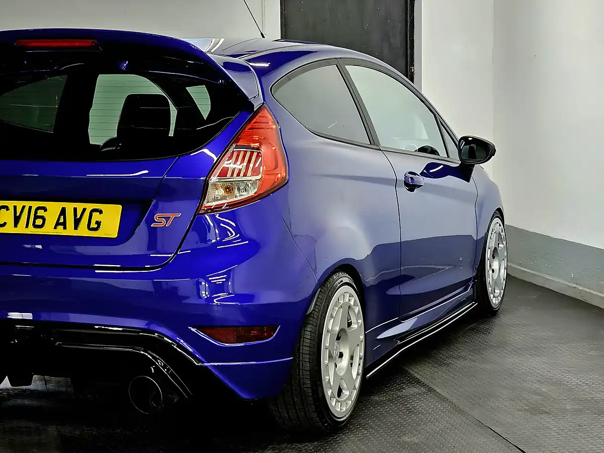 Used 2016 Ford Fiesta ST-2 Spirit Blue - Interior and Exterior details 19