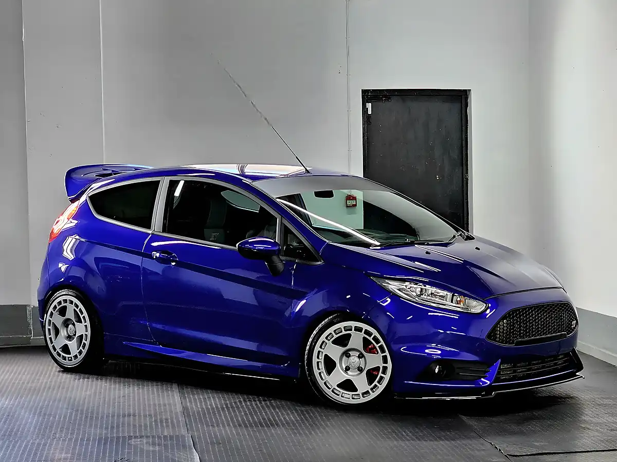Used 2016 Ford Fiesta ST-2 Spirit Blue - Interior and Exterior details 7