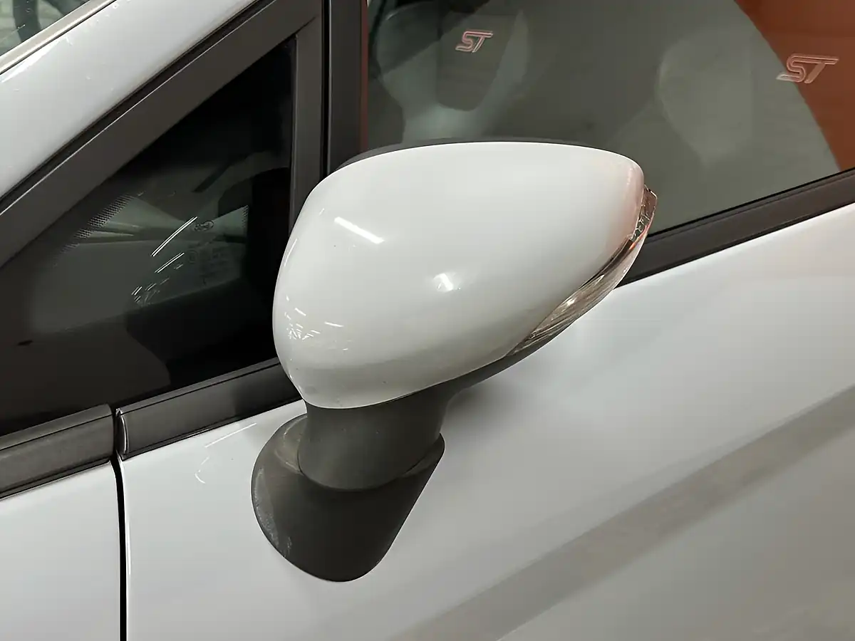Used 2016 Ford Fiesta ST-200 Grey - Interior and Exterior details 15