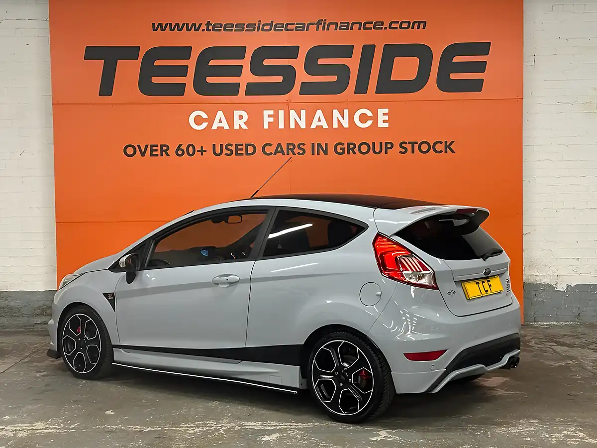 Used 2016 Ford Fiesta ST-200 Grey - Interior and Exterior details 7