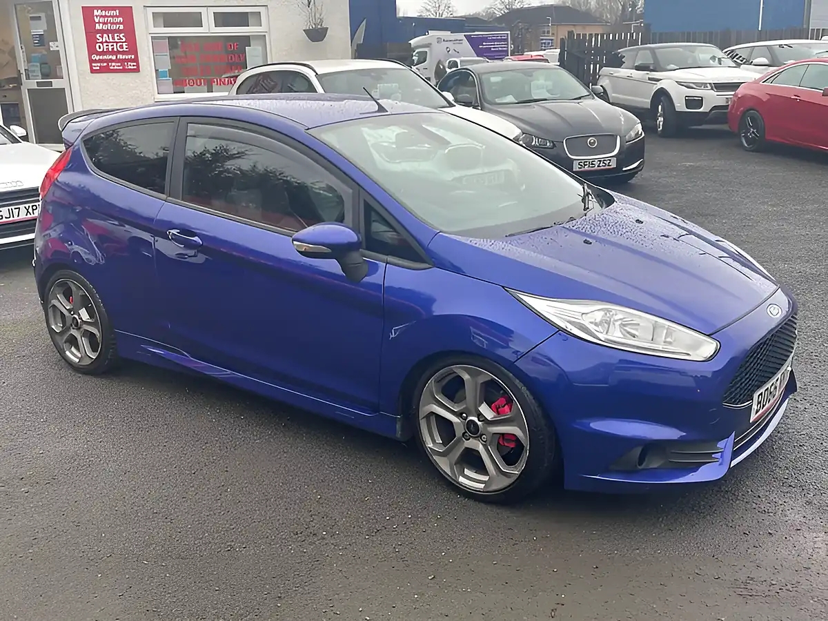 Used 2016 Ford Fiesta ST-3 Blue - Interior and Exterior details 10