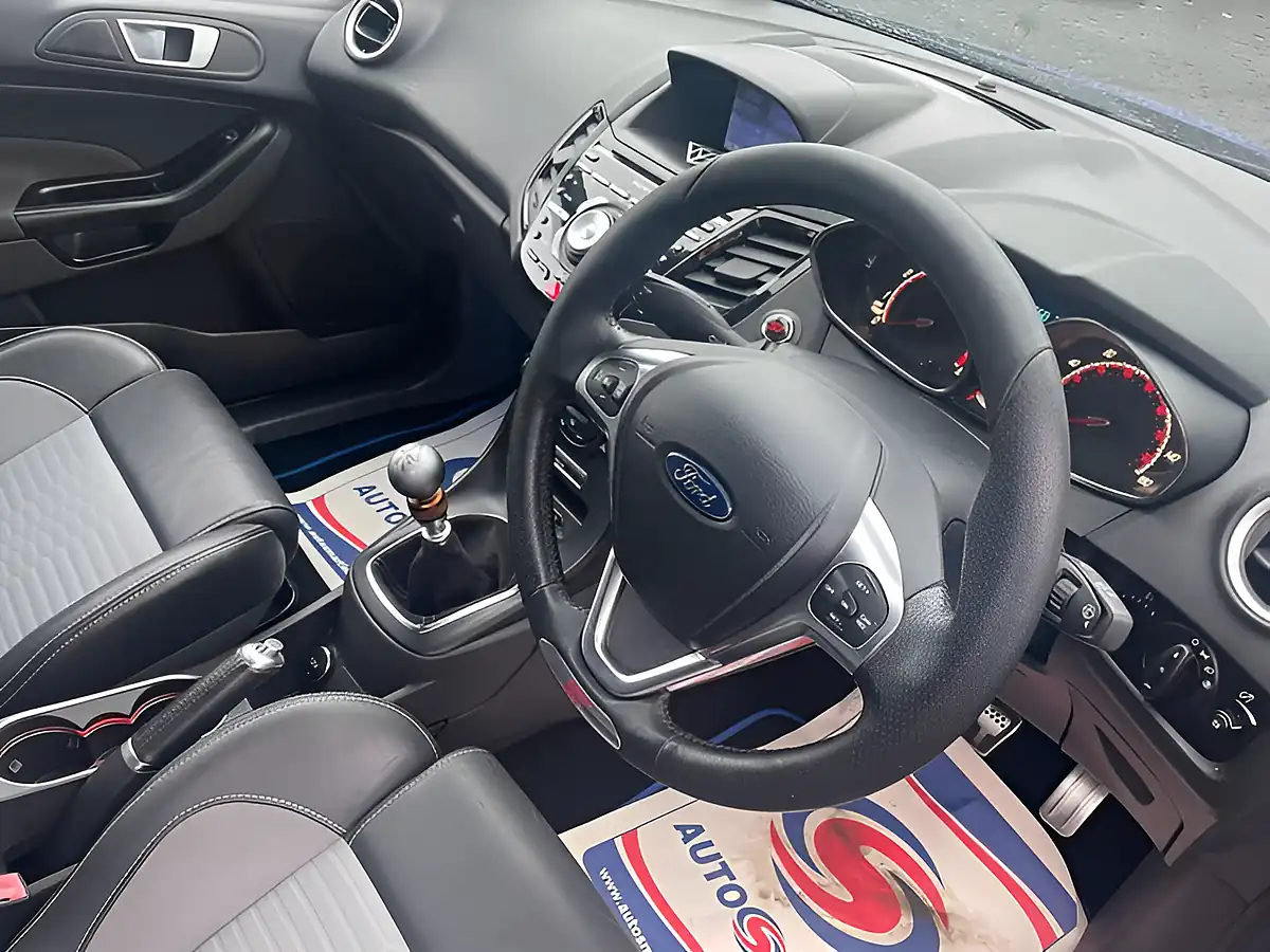 Used 2016 Ford Fiesta ST-3 Blue - Interior and Exterior details 12