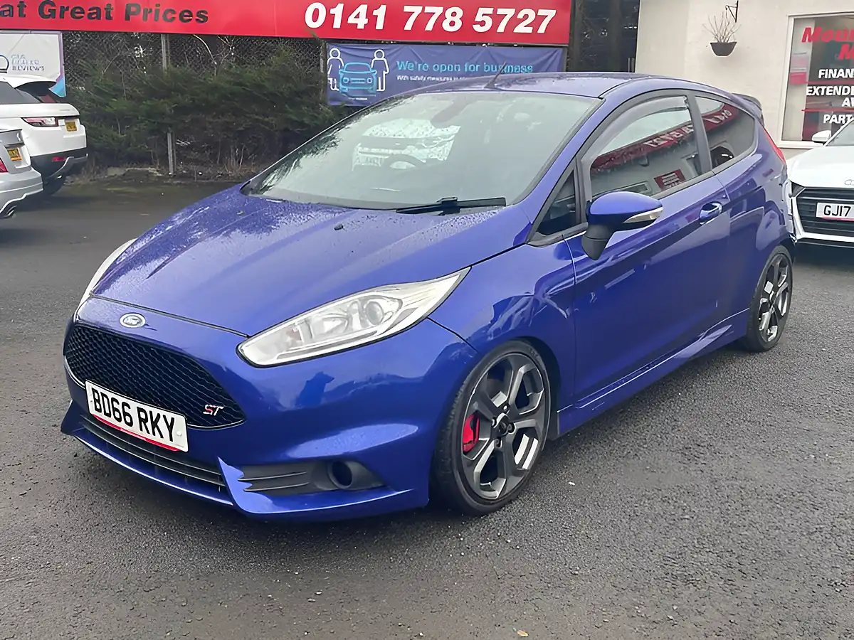 Used 2016 Ford Fiesta ST-3 Blue - Interior and Exterior details 4