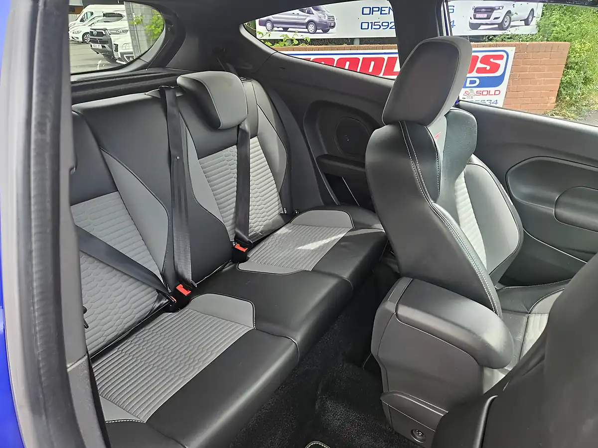 Used 2016 Ford Fiesta ST-3 Blue - Interior and Exterior details 10