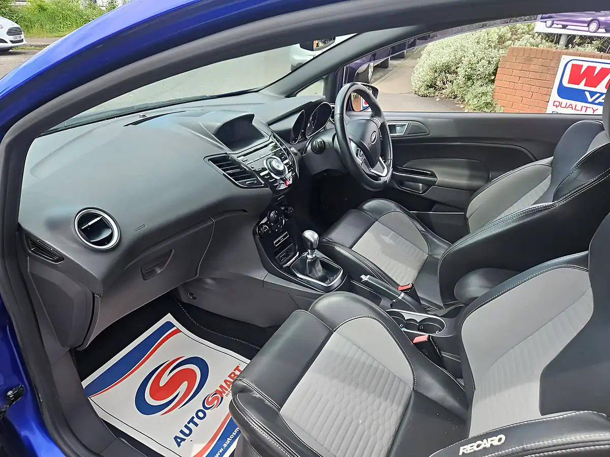 Used 2016 Ford Fiesta ST-3 Blue - Interior and Exterior details 12