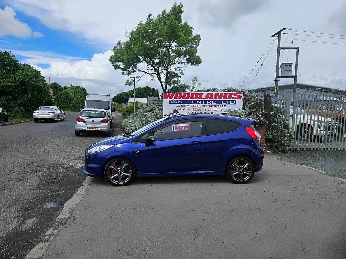 Used 2016 Ford Fiesta ST-3 Blue - Interior and Exterior details 5