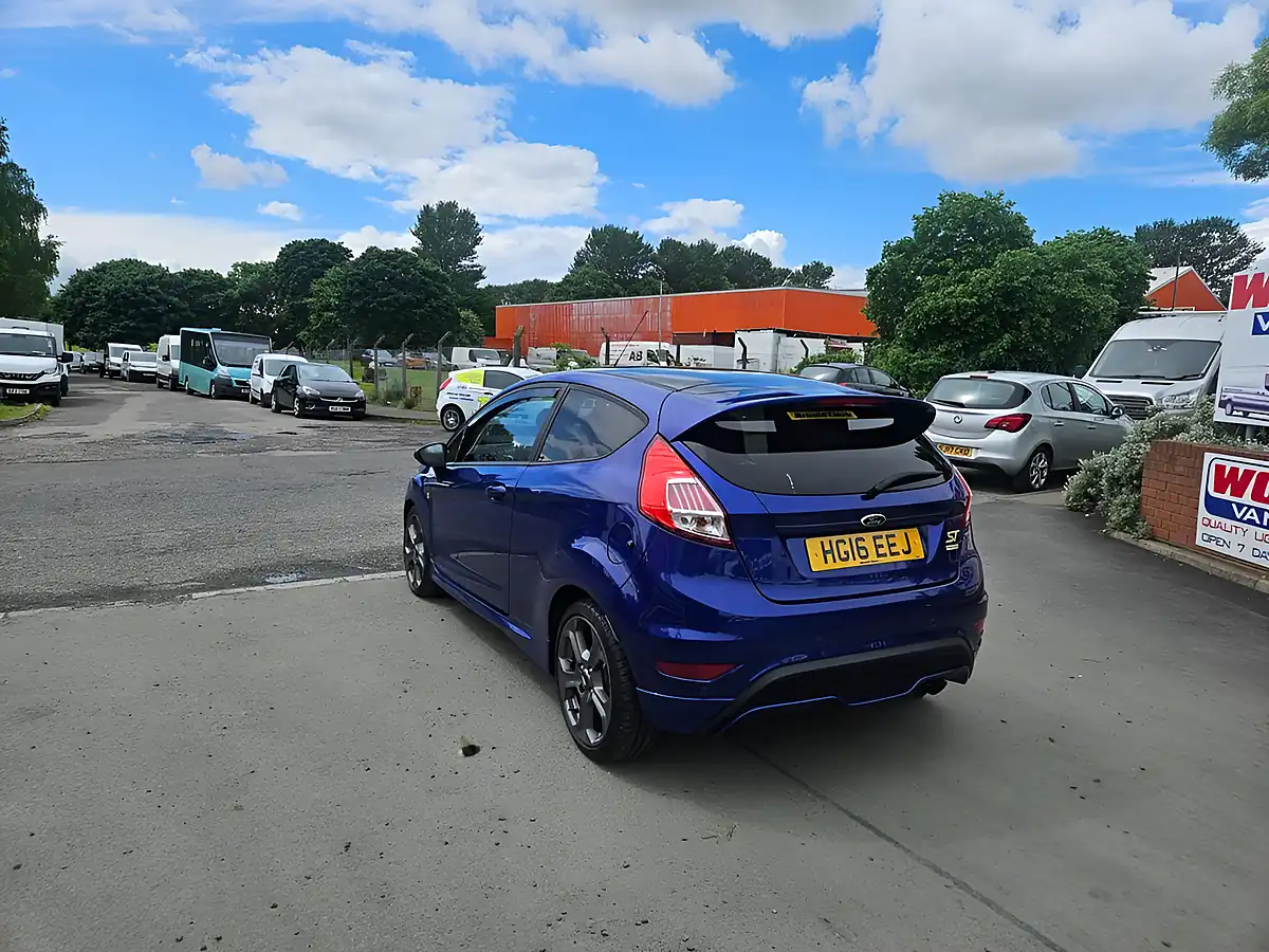 Used 2016 Ford Fiesta ST-3 Blue - Interior and Exterior details 6