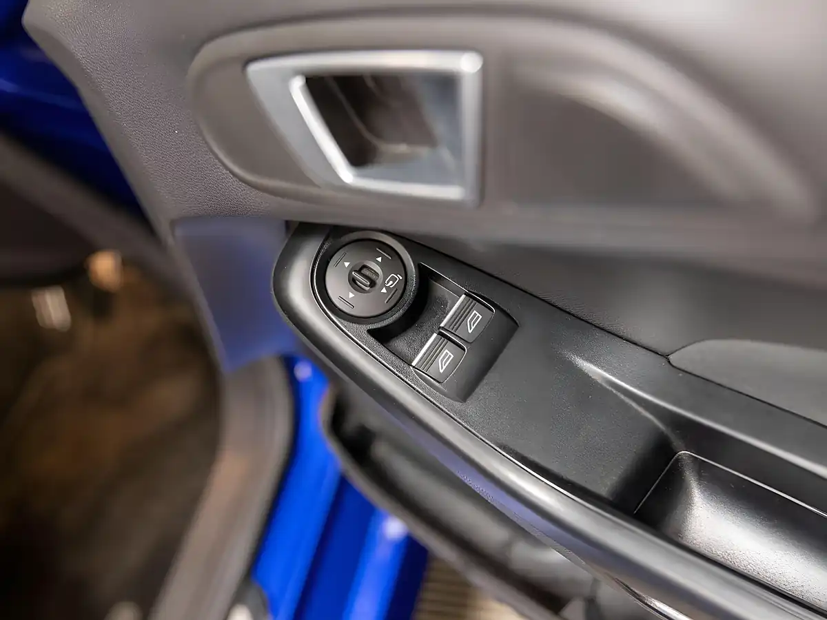 Used 2016 Ford Fiesta ST-3 Blue - Interior and Exterior details 13