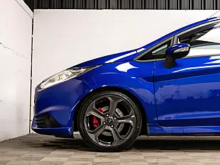 Used 2016 Ford Fiesta ST-3 Blue - Interior and Exterior details 14