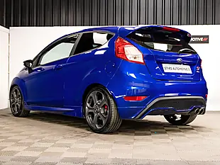 Used 2016 Ford Fiesta ST-3 Blue - Interior and Exterior details 3