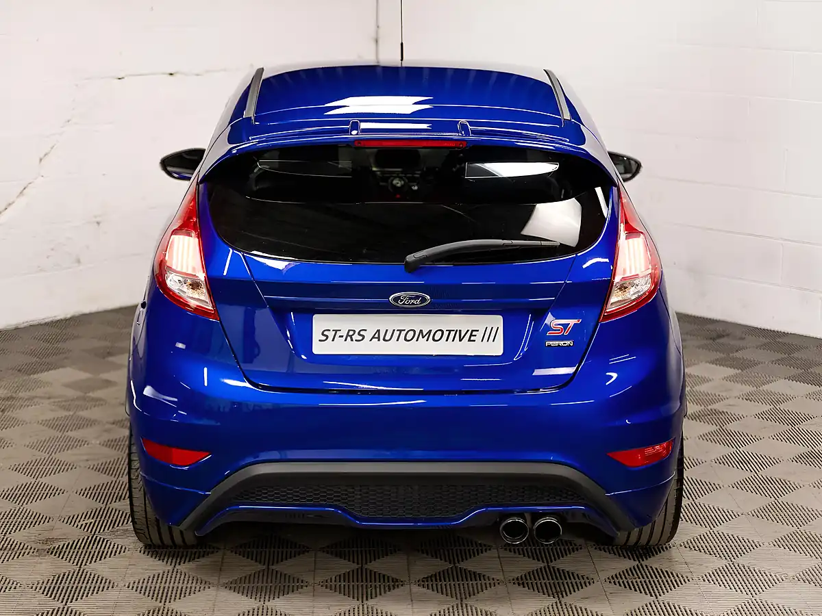 Used 2016 Ford Fiesta ST-3 Blue - Interior and Exterior details 9