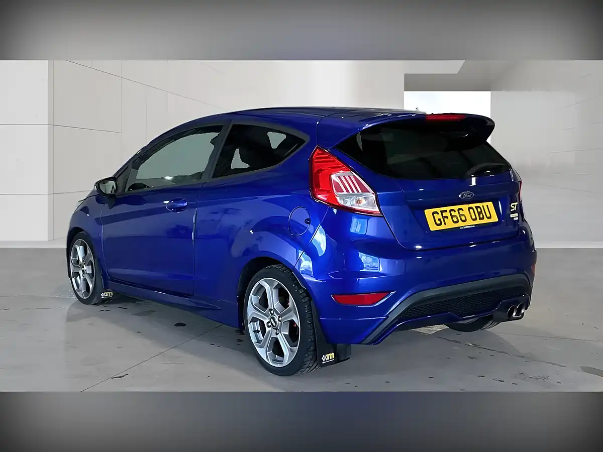 Used 2016 Ford Fiesta ST-3 Blue - Interior and Exterior details 2