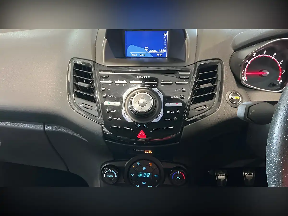 Used 2016 Ford Fiesta ST-3 Blue - Interior and Exterior details 9