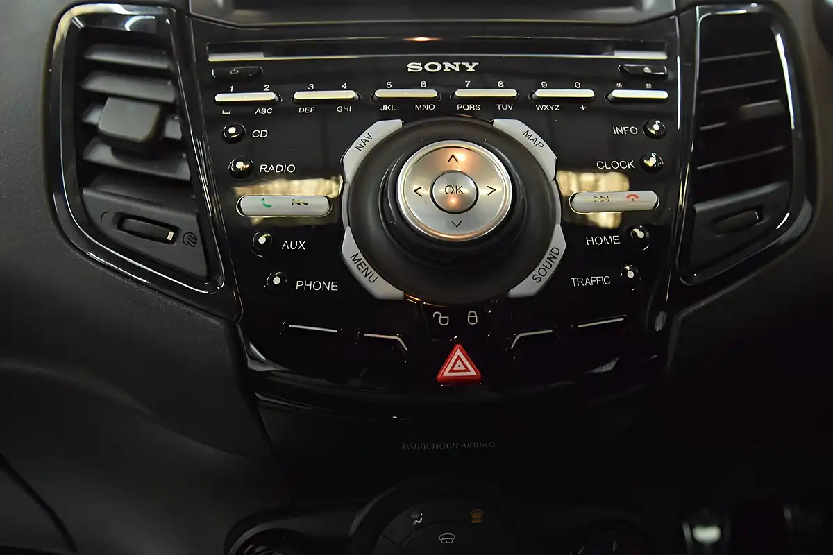 Used 2016 Ford Fiesta ST-3 Blue - Interior and Exterior details 16