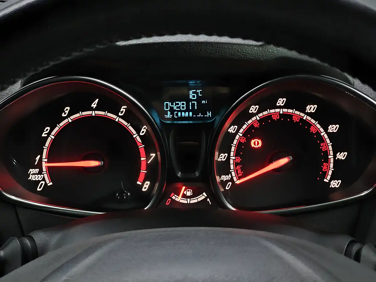 Used 2016 Ford Fiesta ST-3 Frozen White - Interior and Exterior details 14
