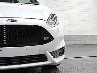 Used 2016 Ford Fiesta ST-3 Frozen White - Interior and Exterior details 19