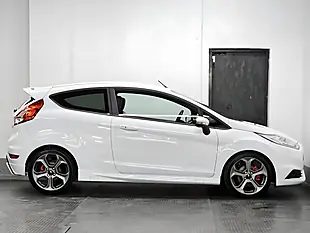 Used 2016 Ford Fiesta ST-3 Frozen White - Interior and Exterior details 5