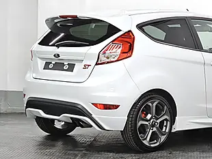 Used 2016 Ford Fiesta ST-3 Frozen White - Interior and Exterior details 6
