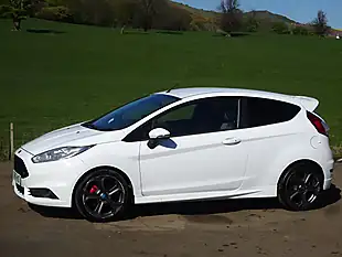Used 2016 Ford Fiesta ST-3 Frozen White - Interior and Exterior details 13