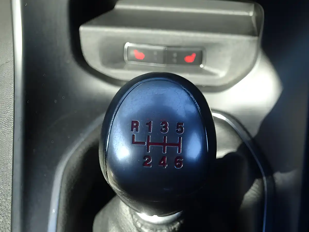Used 2016 Ford Fiesta ST-3 Frozen White - Interior and Exterior details 18