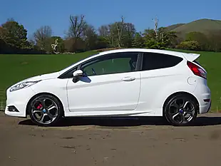Used 2016 Ford Fiesta ST-3 Frozen White - Interior and Exterior details 4