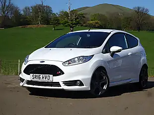 Used 2016 Ford Fiesta ST-3 Frozen White - Interior and Exterior details 8