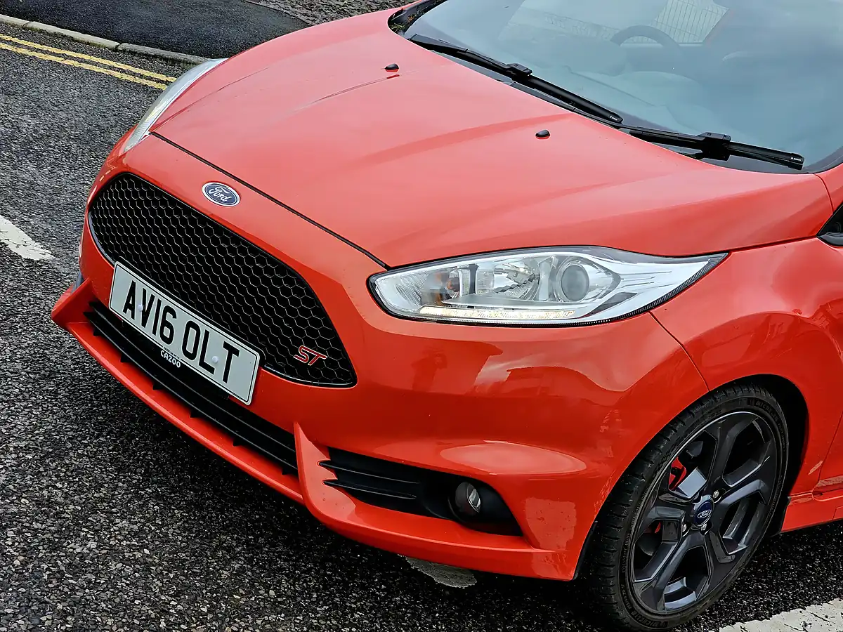 Used 2016 Ford Fiesta ST-3 Molten Orange - Interior and Exterior details 18