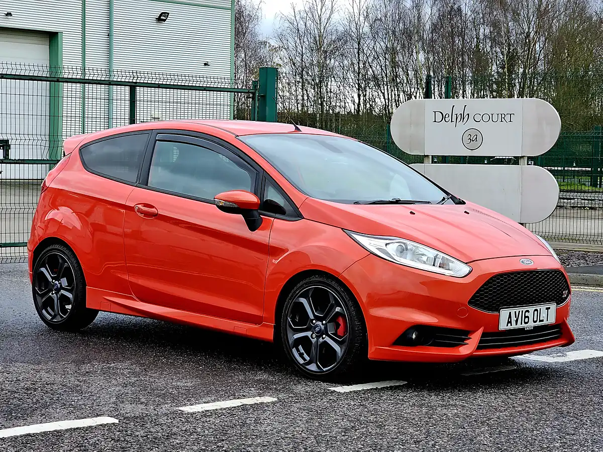 Used 2016 Ford Fiesta ST-3 Molten Orange - Interior and Exterior details 4