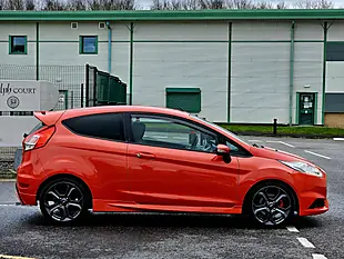 Used 2016 Ford Fiesta ST-3 Molten Orange - Interior and Exterior details 5