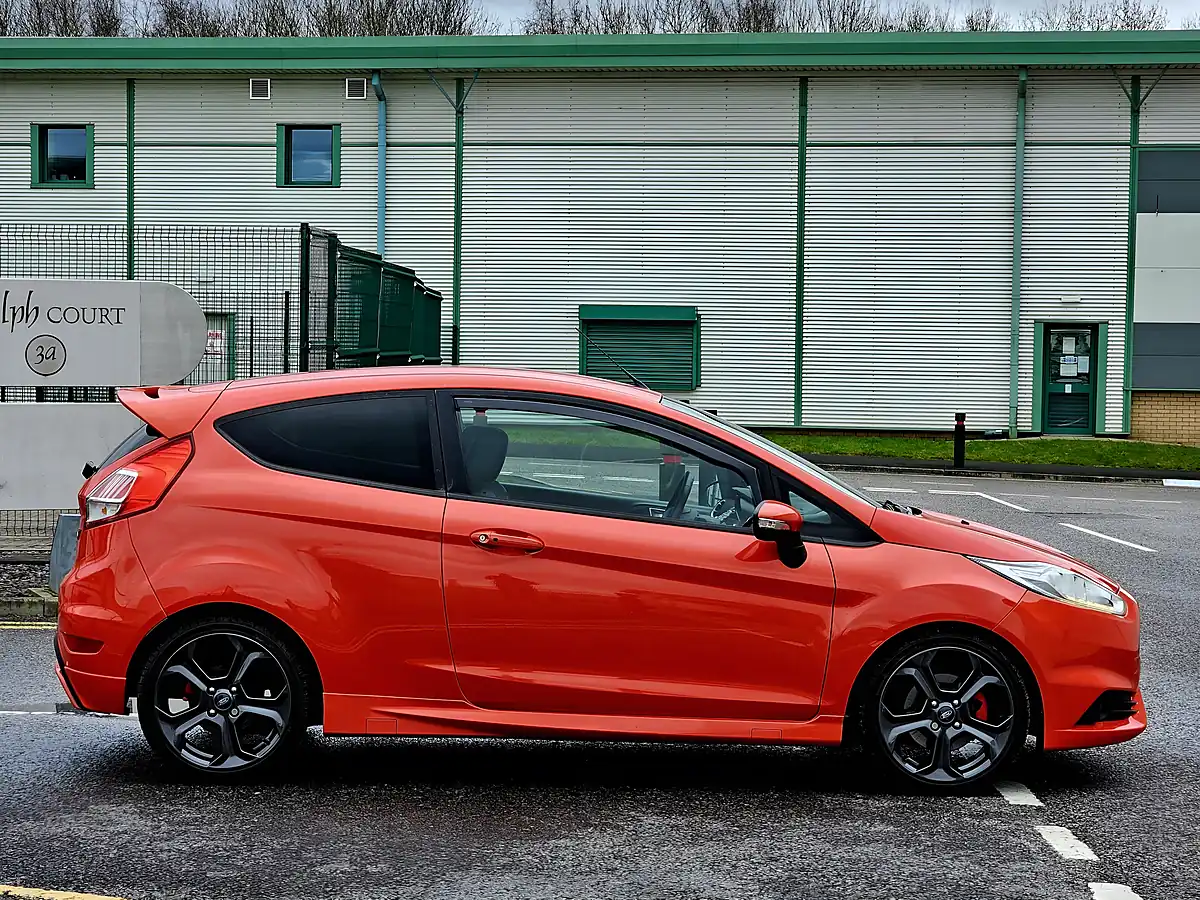 Used 2016 Ford Fiesta ST-3 Molten Orange - Interior and Exterior details 5