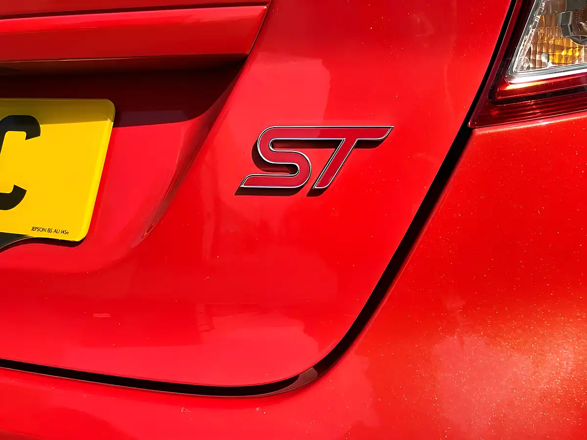 Used 2016 Ford Fiesta ST-3 Orange - Interior and Exterior details 10