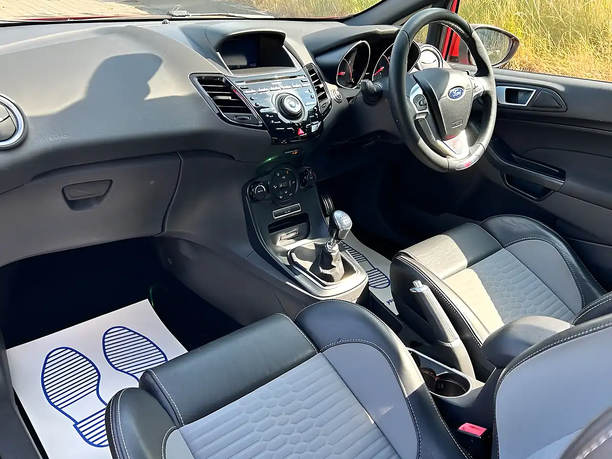 Used 2016 Ford Fiesta ST-3 Orange - Interior and Exterior details 12