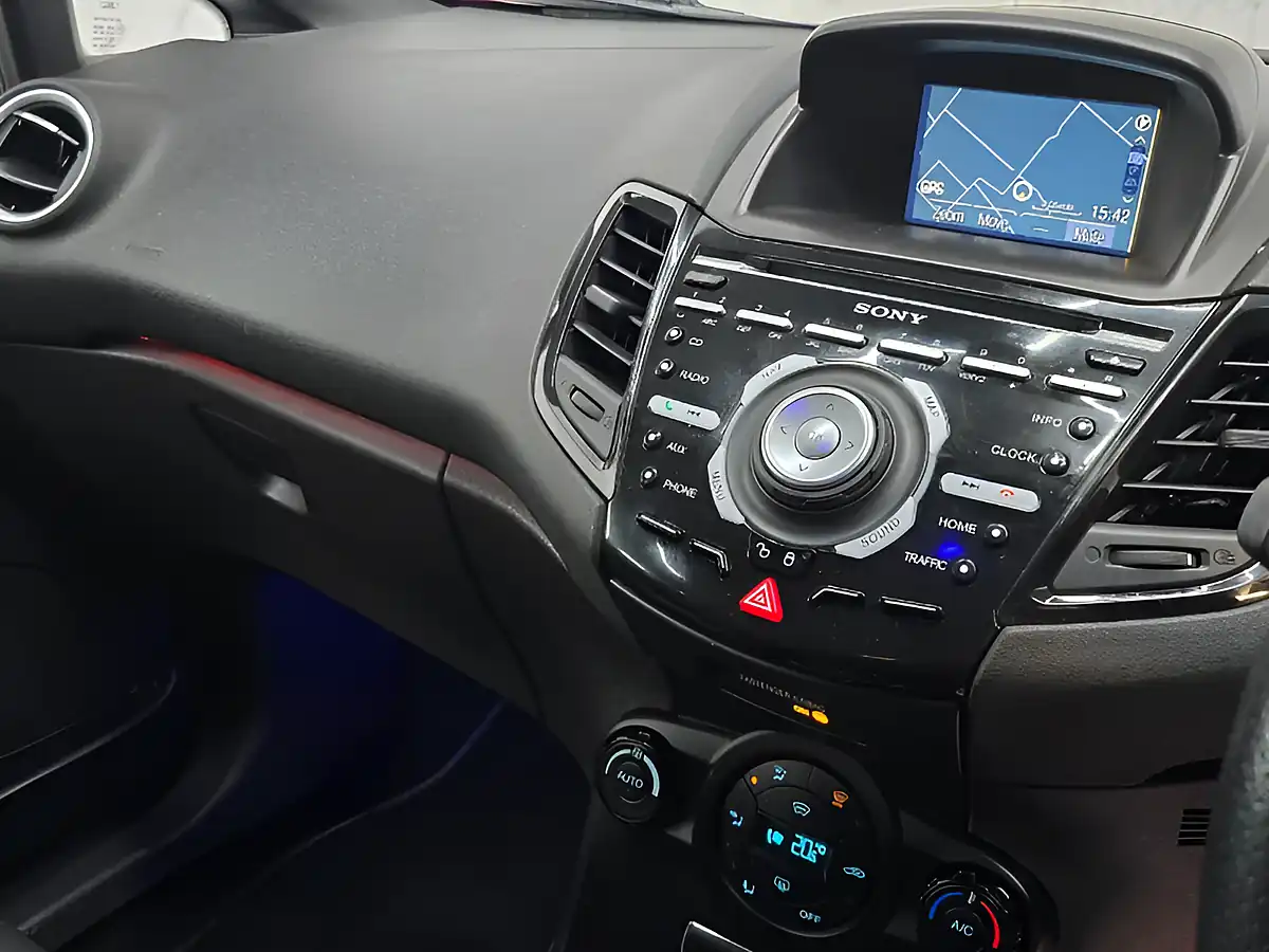 Used 2016 Ford Fiesta ST-3 Orange - Interior and Exterior details 18