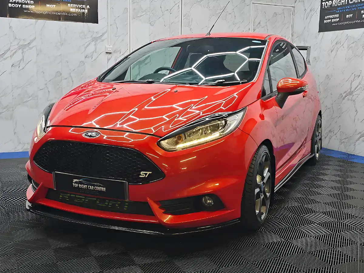Used 2016 Ford Fiesta ST-3 Orange - Interior and Exterior details 5