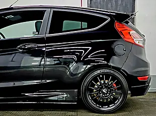 Used 2016 Ford Fiesta ST-3 Panther Black - Interior and Exterior details 10