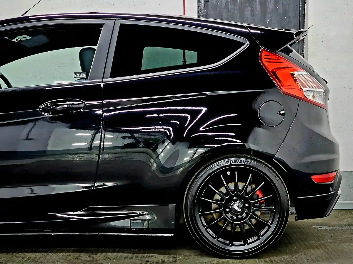 Used 2016 Ford Fiesta ST-3 Panther Black - Interior and Exterior details 10